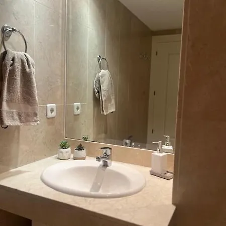 アパート Walking Distance To Puerto Banus Sea View