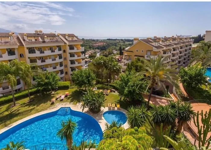 Walking Distance To Puerto Banus Sea View *