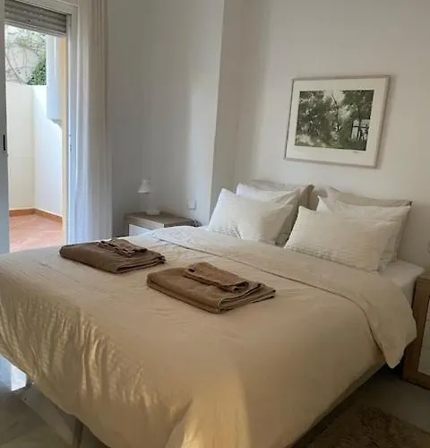 Walking Distance To Puerto Banus Sea View * מארבלה