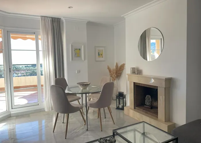 Walking Distance To Puerto Banus Sea View