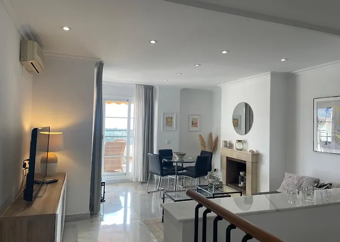 Appartement Walking Distance To Puerto Banus Sea View *