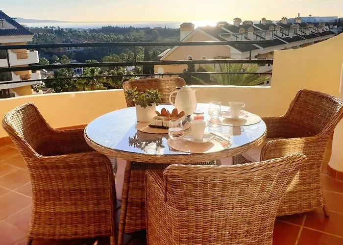 Walking Distance To Puerto Banus Sea View Appartamento *